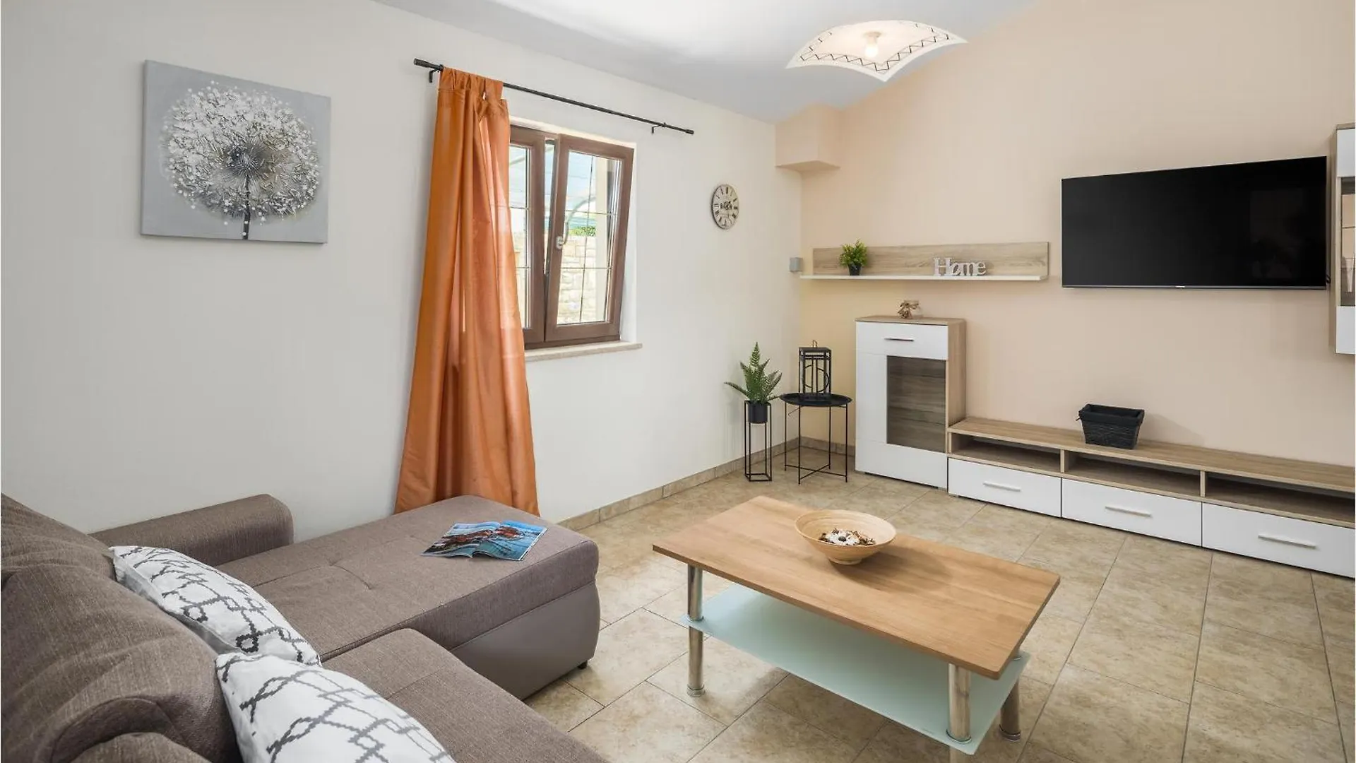 2 Bedroom Stunning Home In Ližnjan Casa vacanze